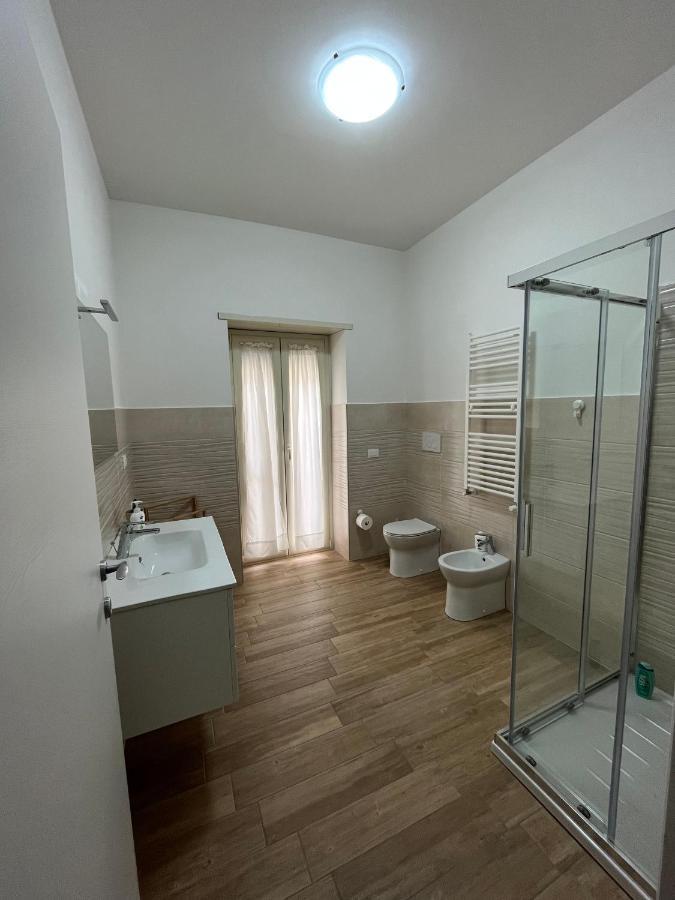 Bed&Breakfast Del Viaggiatore Фонді Екстер'єр фото