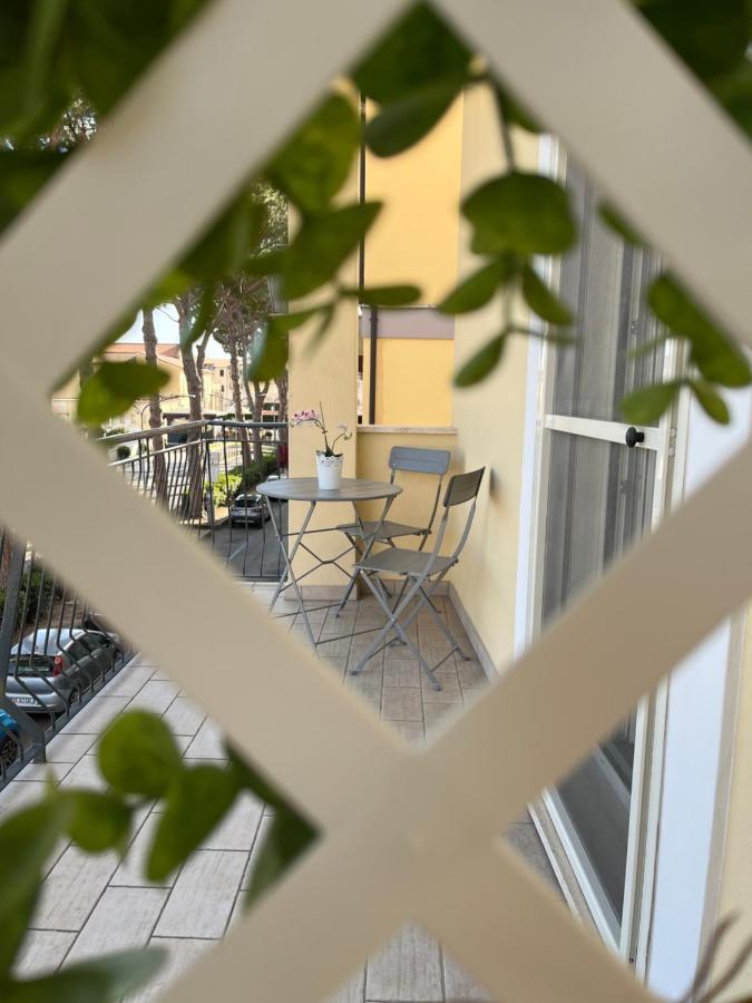 Bed&Breakfast Del Viaggiatore Фонді Екстер'єр фото