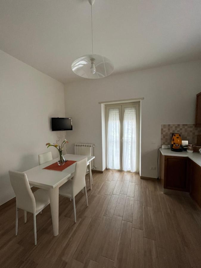 Bed&Breakfast Del Viaggiatore Фонді Екстер'єр фото